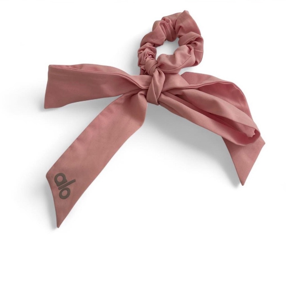 ALO Yoga Blush Pink Hair Scrunchie with Bow